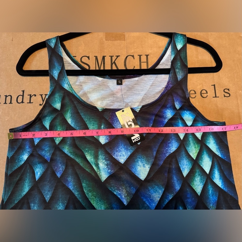 IEDM.COM DOSED DRAGON SCALE CROP
TOP - Picture 5 of 6